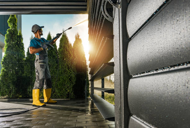 Best Residential Pressure Washing in Howards Grove, WI